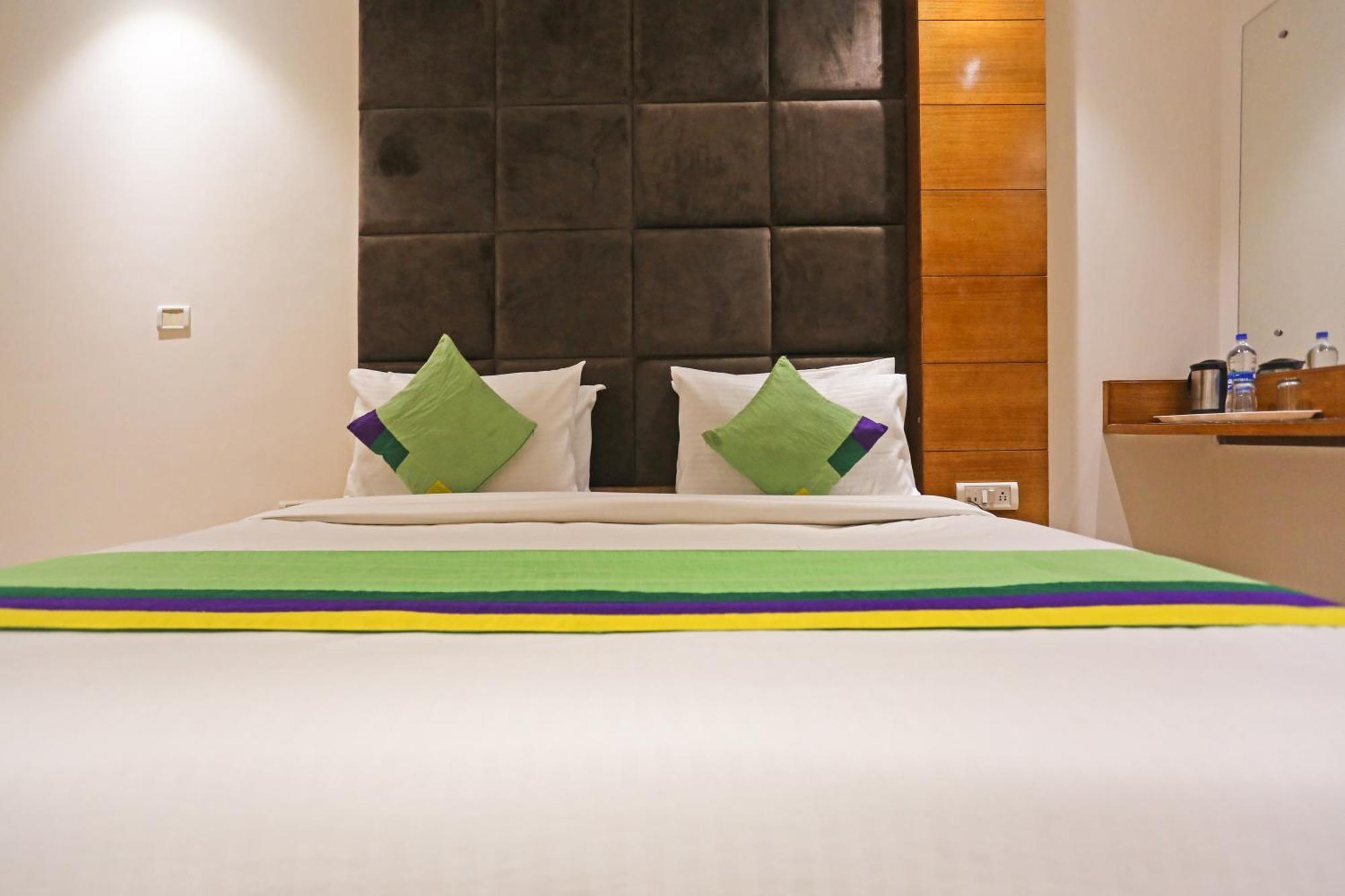 Hotel Silky Palace Near Igi Airportt Neu-Delhi Exterior foto