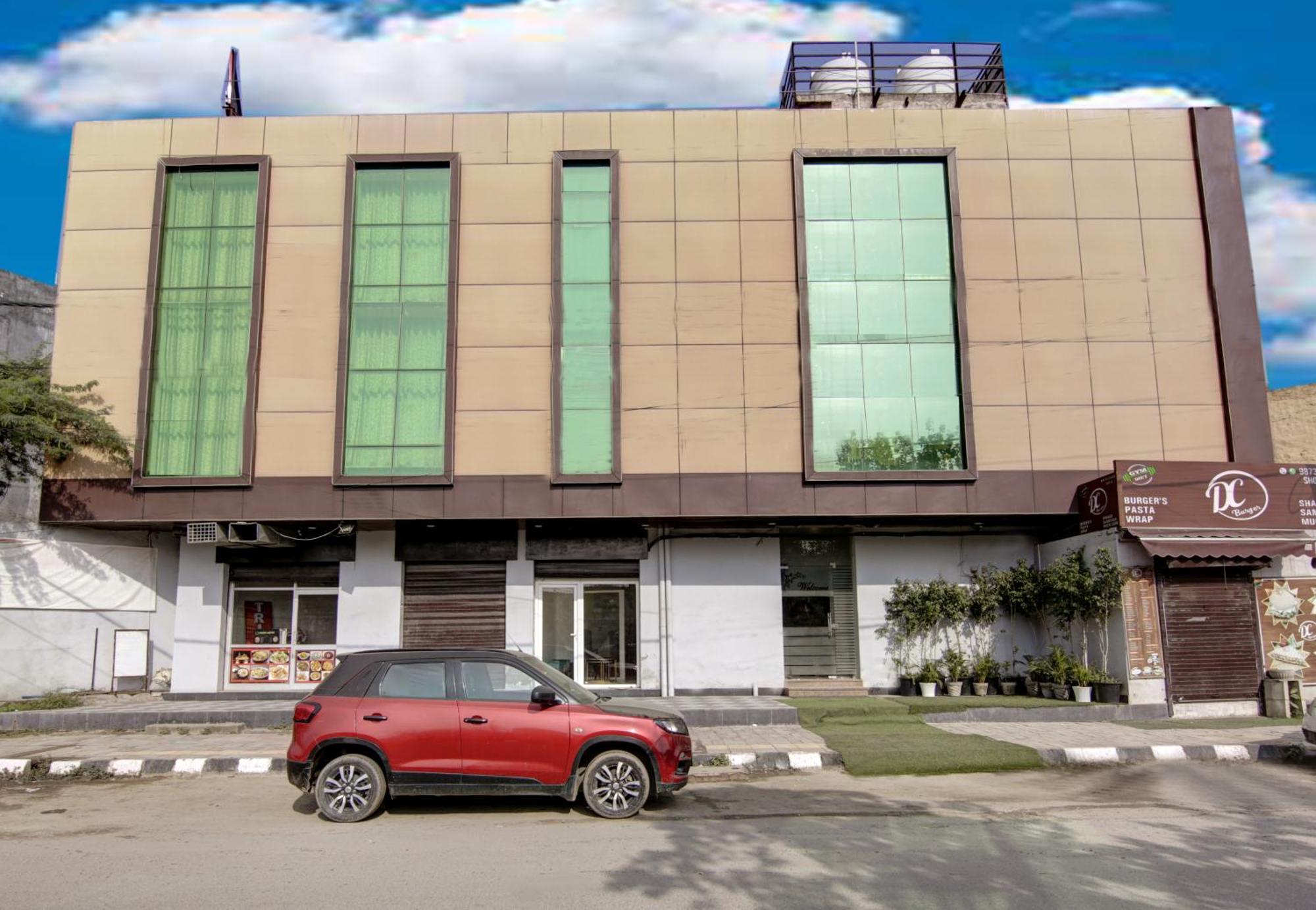 Hotel Silky Palace Near Igi Airportt Neu-Delhi Exterior foto