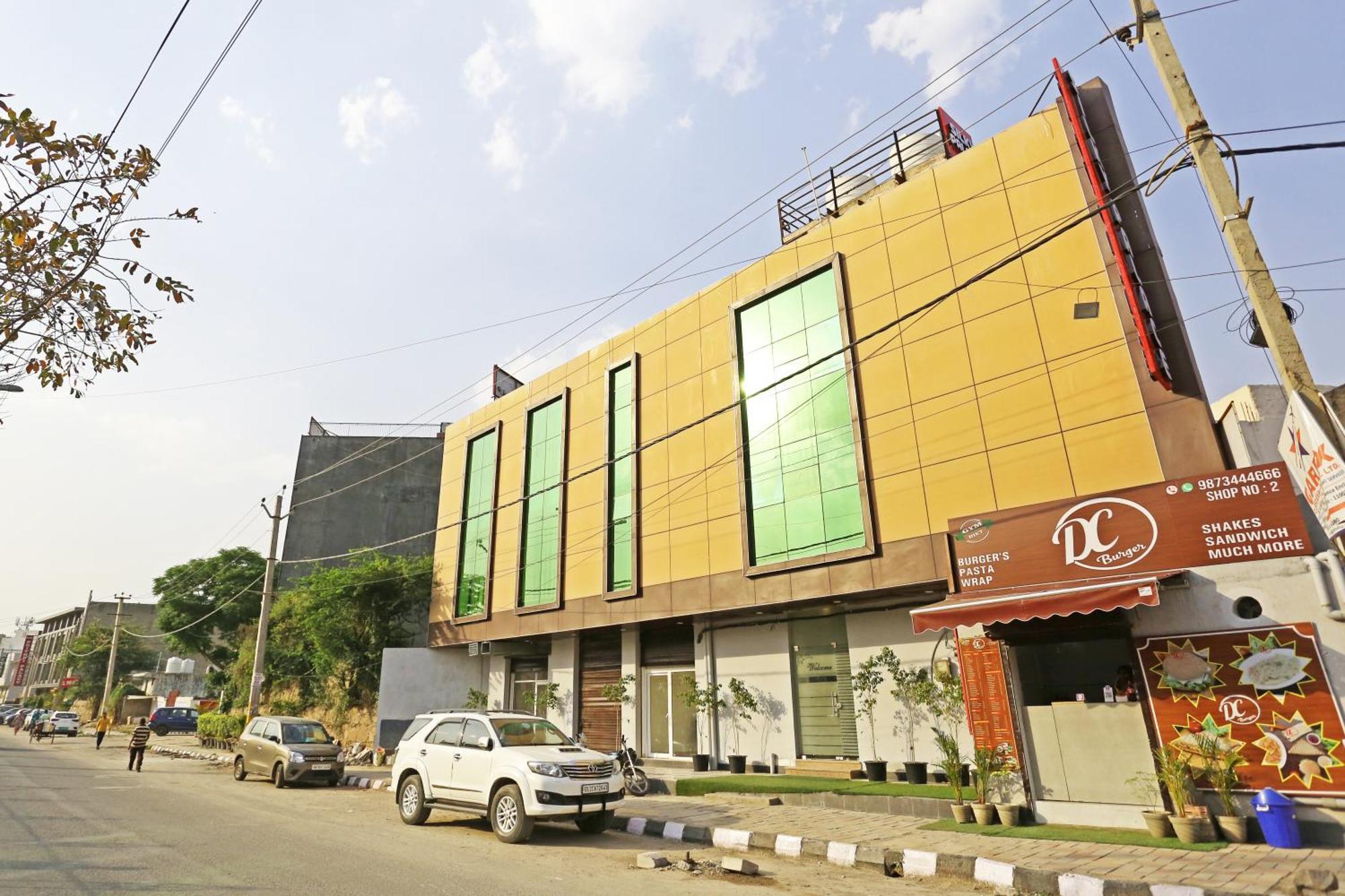 Hotel Silky Palace Near Igi Airportt Neu-Delhi Exterior foto